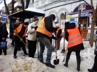Анатолий Орловский: Уборка снега в Одессе идет в плановом порядке