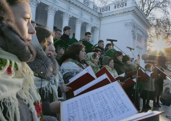 Сегодня на Думской площади состоялся концерт Митрополичего хора и хора "Ave musica"