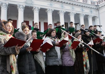 Сегодня на Думской площади состоялся концерт Митрополичего хора и хора "Ave musica"