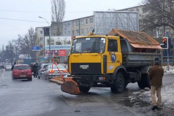 Одесские власти отчитываются о расчистке городских дорог