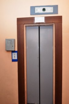 Еще в трех многоквартирных домах Одессы установлены антивандальные лифты (фото)