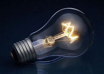 Часть одесситов понедельник проведут без света