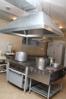В учебных учреждениях Одессы продолжают ремонтировать пищеблоки