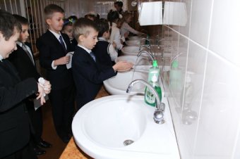 В учебных учреждениях Одессы продолжают ремонтировать пищеблоки