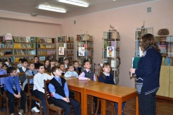 Одесские школьники почтили память Героев Крут