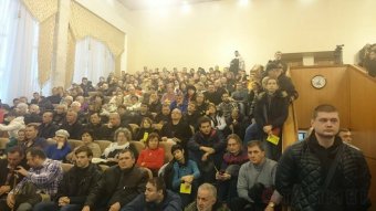 Желающих принять участие в обсуждении Проекта реконструкции Трассы Здоровья больше, чем смог вместить зал
