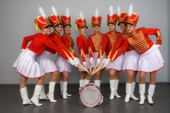 Мажоретки и духовая музыка в Одессе