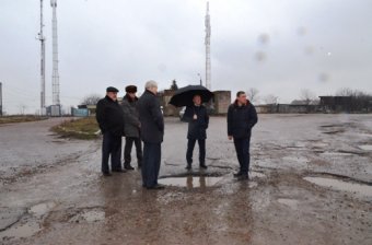 Первый вице-мэр Одессы провел выездное совещание по улице Хуторской (фото)