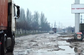 Первый вице-мэр Одессы провел выездное совещание по улице Хуторской (фото)