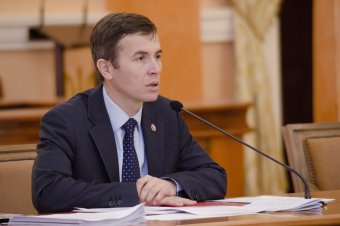 Олег Брындак: "Несмотря на трудности, мы не снижаем наши социальные стандарты"