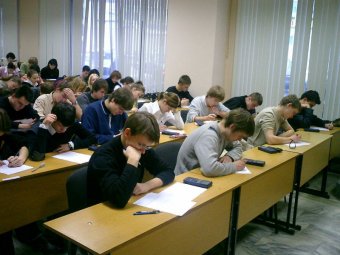 Анатолий Анисимов: Все дети-переселенцы беспрепятственно проходят регистрацию на ЗНО-2015