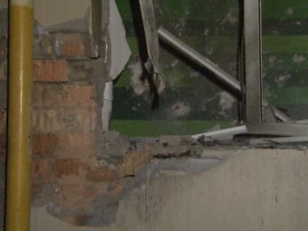 В отделении «Приватбанка» на Таирова прогремел мощный взрыв (фото)