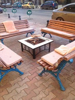 В центре Одессы разводят костры