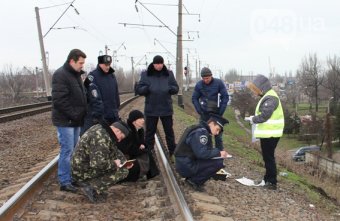 Одесские взрывотехники обезвредили бомбу на железной дороге
