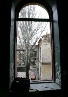 Одесситам, чьи квартиры пострадали от взрыва на ул. Коблевской, городские службы оказывают помощь