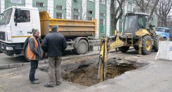 В Одессе ликвидируют «провал» на Градоначальницкой (фото)