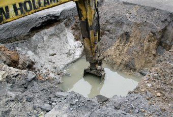 В Одессе ликвидируют «провал» на Градоначальницкой (фото)