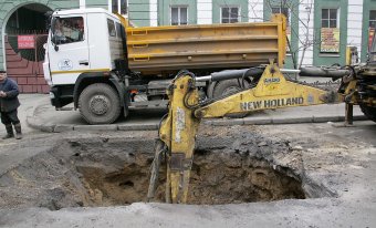В Одессе ликвидируют «провал» на Градоначальницкой (фото)