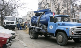 В Одессе ликвидируют «провал» на Градоначальницкой (фото)