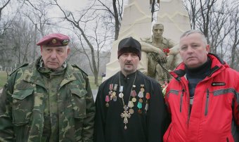 К памятнику воинам-интернационалистам в Одессе легли живые цветы