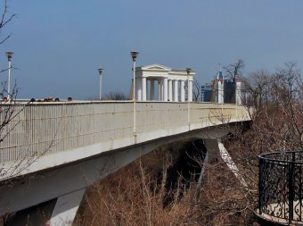 16 февраля 1968 года состоялось открытие Тещиного моста