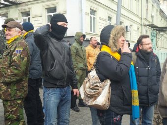СОБ и Автомайдан вышли на защиту Резвушкина. Правоохранителей прибыло больше... (фото)