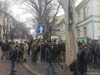 СОБ и Автомайдан вышли на защиту Резвушкина. Правоохранителей прибыло больше... (фото)