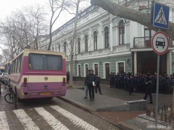 СОБ и Автомайдан вышли на защиту Резвушкина. Правоохранителей прибыло больше... (фото)