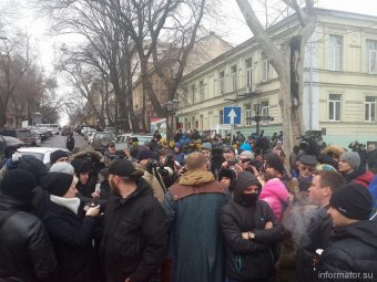 СОБ и Автомайдан вышли на защиту Резвушкина. Правоохранителей прибыло больше... (фото)