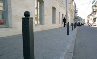 Одесский муниципалитет  борется с парковкой авто на тротуарах (фото)