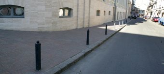 Одесский муниципалитет  борется с парковкой авто на тротуарах (фото)