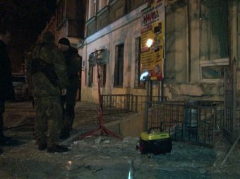 Милиция устанавливает обстоятельства взрыва на улице Большая Арнаутская (фото)