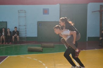 Одесские школьники приняли участие в спортивном празднике (фото)