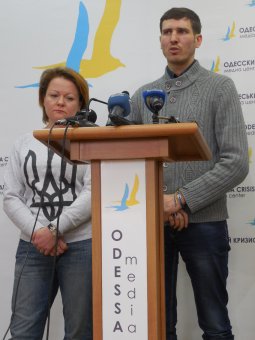 Волонтёры: Канадскую гуманитарку считают вручную
