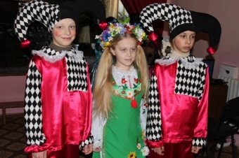 Юные одесситы отметили Масленицу театральным представлением (фото)