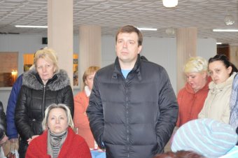 Скорик: Губернатор пообещал, что до апреля переселенцы останутся в санаториях (фото)