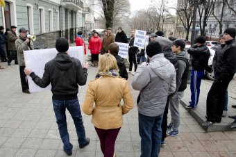 Общественники требуют наказать бывшего следователя областной прокуратуры