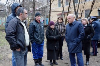 Муниципалитет решает вопрос отселения двух семей из обрушившегося дома