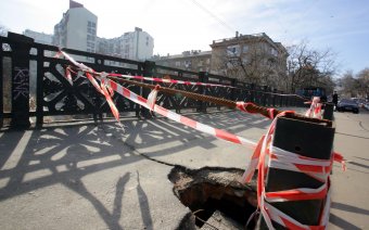 Исторический мост в центре Одессы закрыли из-за аварийного состояния (фото)