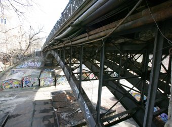 Исторический мост в центре Одессы закрыли из-за аварийного состояния (фото)