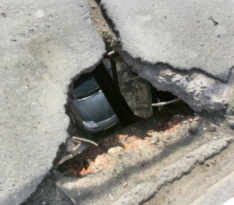 Исторический мост в центре Одессы закрыли из-за аварийного состояния (фото)
