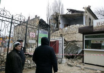 Рухнул еще один старый дом на Молдаванке (фото)