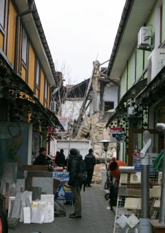 Рухнул еще один старый дом на Молдаванке (фото)