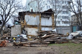 Коммунальные службы Одессы продолжают разбор завалов после обрушения дома на Пишоновской (фото)