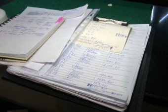 Сегодня ночью правоохранители совместно с общественниками "накрыли" подпольное казино на Дерибасовской (фото, видео) 