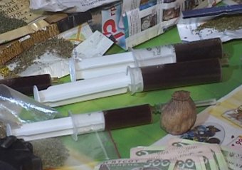 В квартире одессита нашли склад оружия и наркотиков (фото)