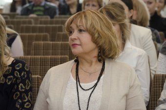Учителей 1-й одесской гимназии поздравили бывшие выпускники (фото)