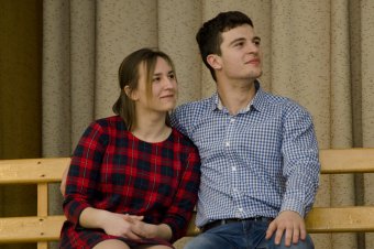 Учителей 1-й одесской гимназии поздравили бывшие выпускники (фото)
