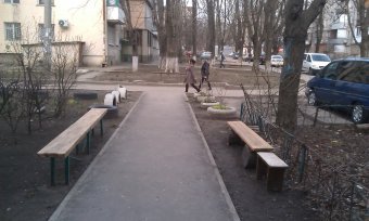 В одесских дворах наводят порядок (фото)