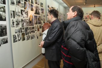 В Доме с ангелом открылась выставка, посвященная памяти Бориса Литвака (фото)